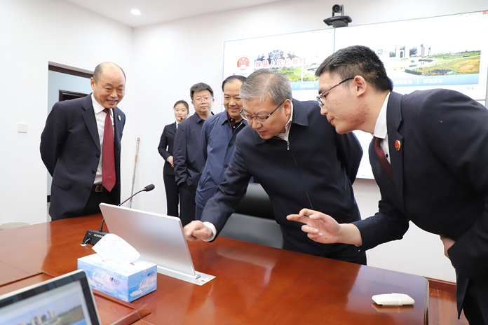 河北魏县:县委书记及县长到院调研